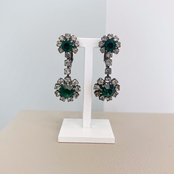 Vintage bracelet & clip on earring set - Picture 3 of 4